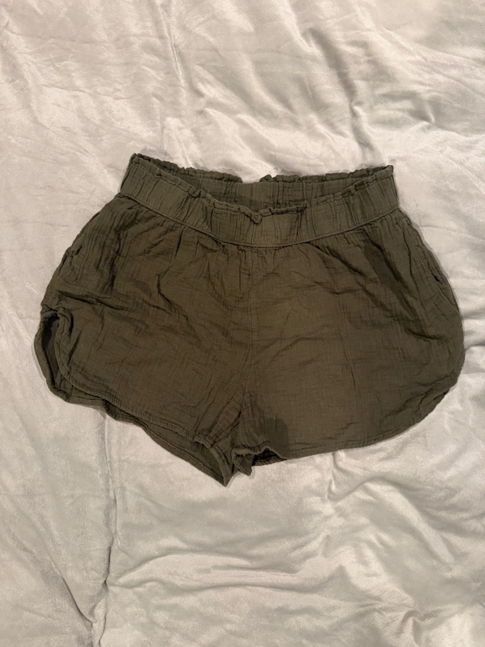 Universal Thread Olive Green Pull-On Athletic Shorts